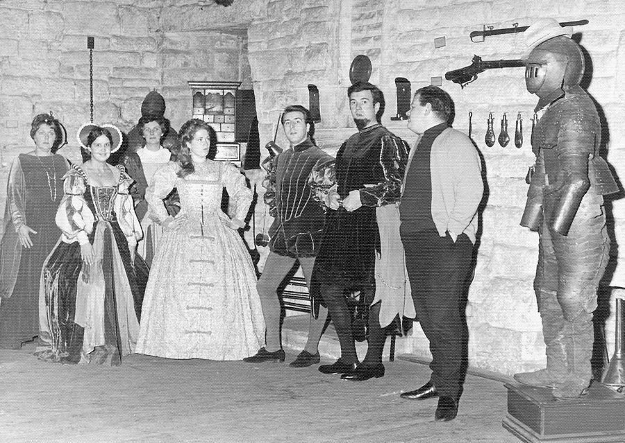 1967__Nov__Kiss_Me_Kate_prints0001.jpg
